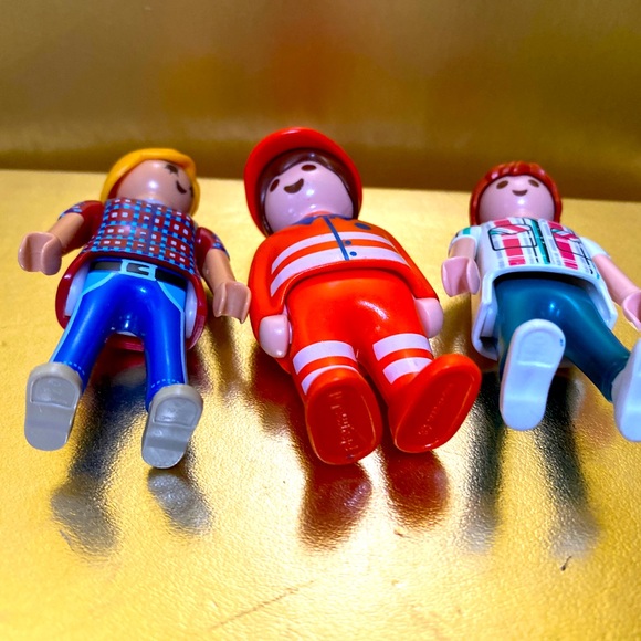 PLAYMOBIL GEOBRA VINTAGE 90’s FIGURE BUNDLE OF 3 FIREMAN WORKER, GIRL & BOY 3” - Picture 6 of 7